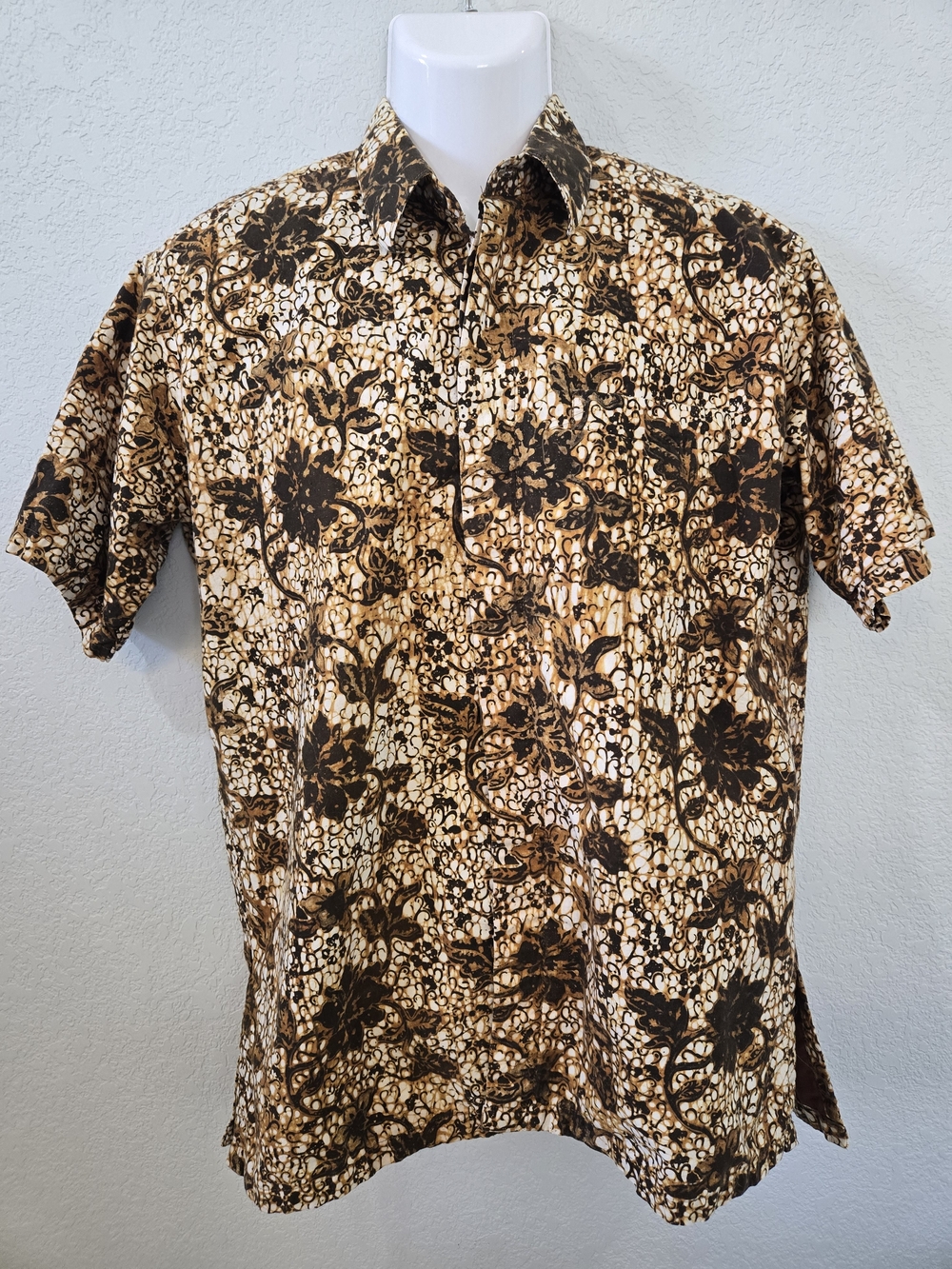 Men's Brown Floral Short-Sleeve Button-Up Shirt